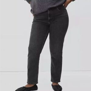 Everlane Curvy Cheeky Jean in Faded Black, Size 33 (16)